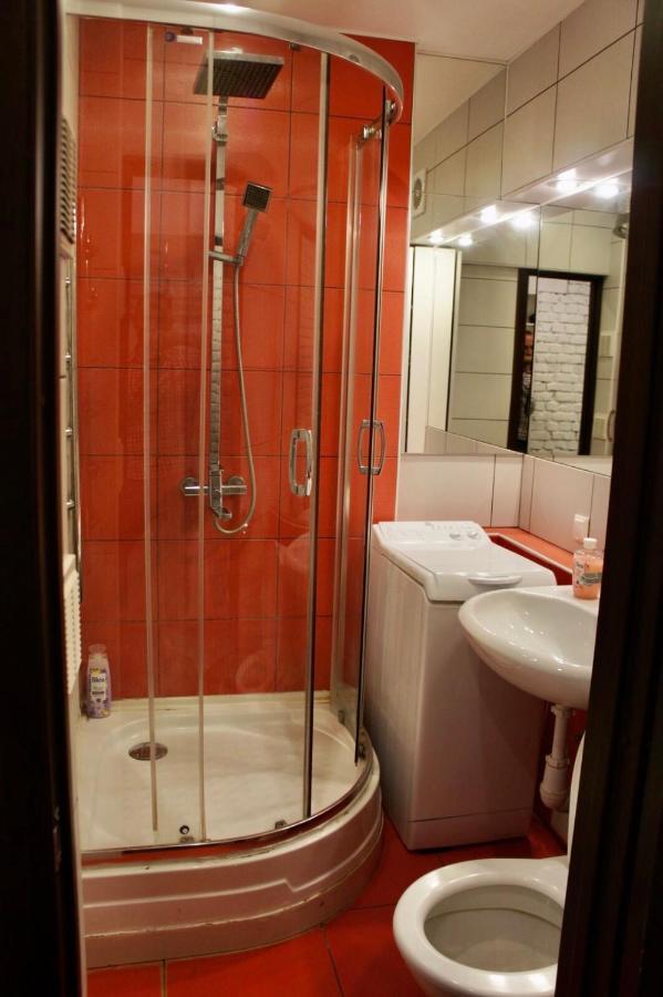 Central Apartment Nemiga Мінськ Екстер'єр фото