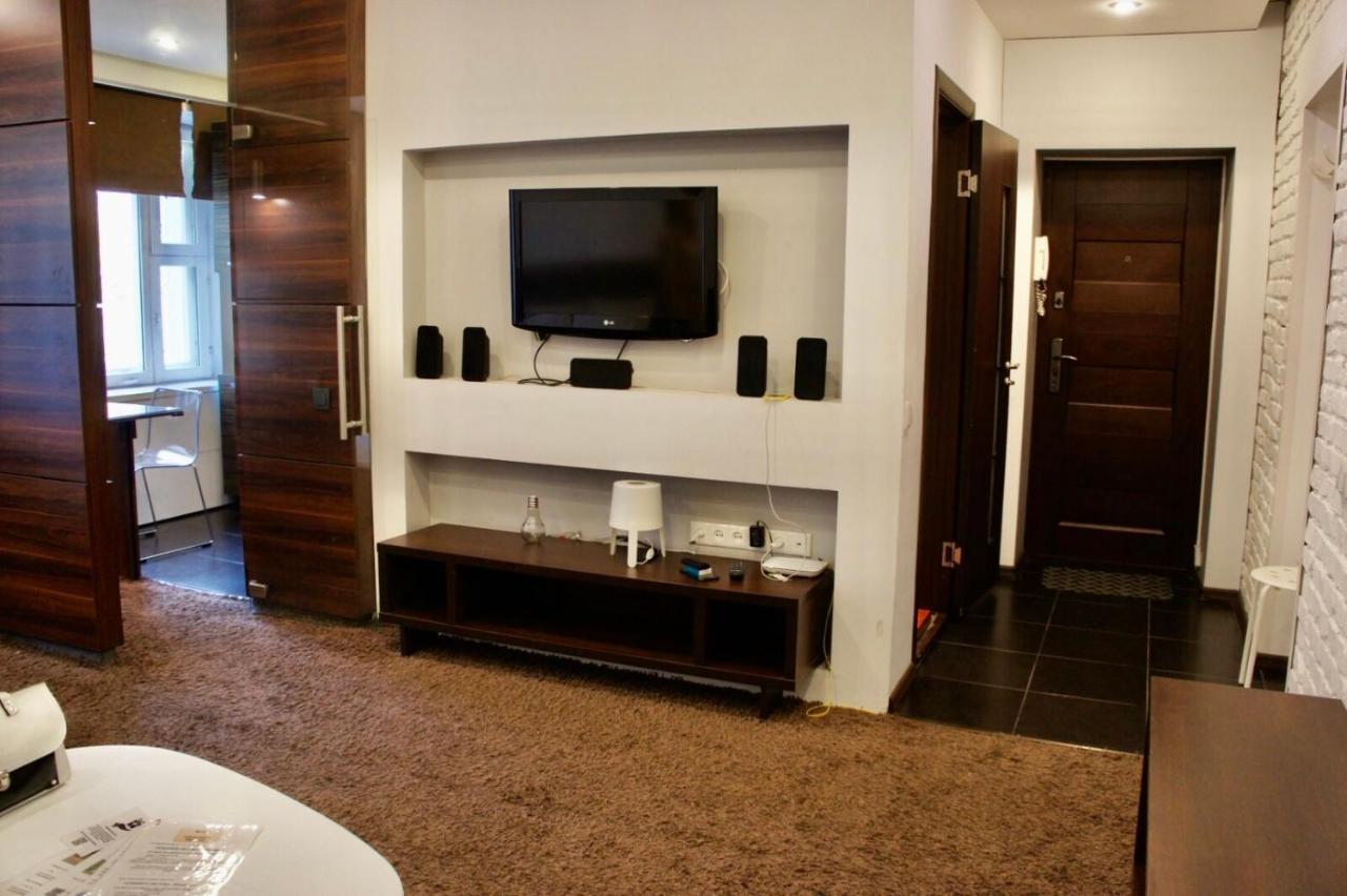 Central Apartment Nemiga Мінськ Екстер'єр фото